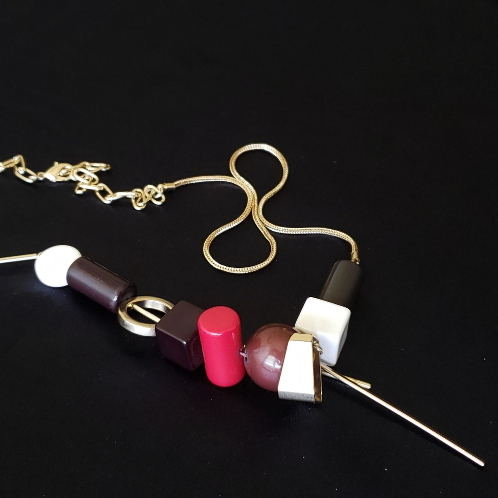 GEO NECKLACE - Picture 2 of 3